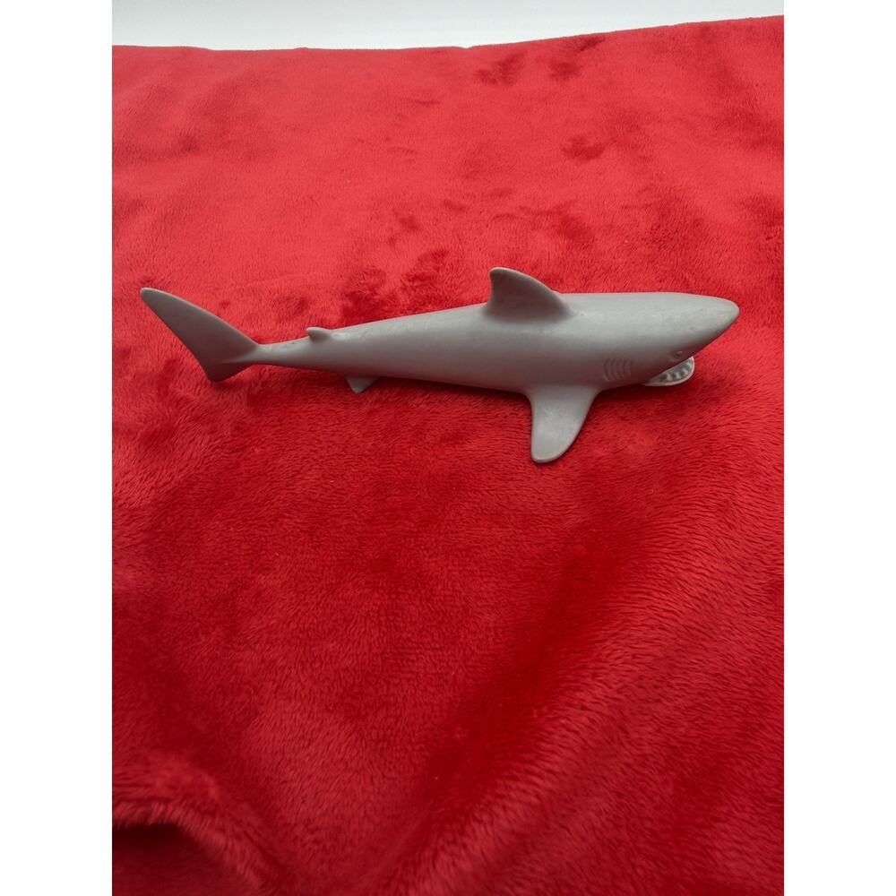 Vintage 1998 Playmobil Grey Great White Shark Sea Ocean Animal Toy Figure 6"